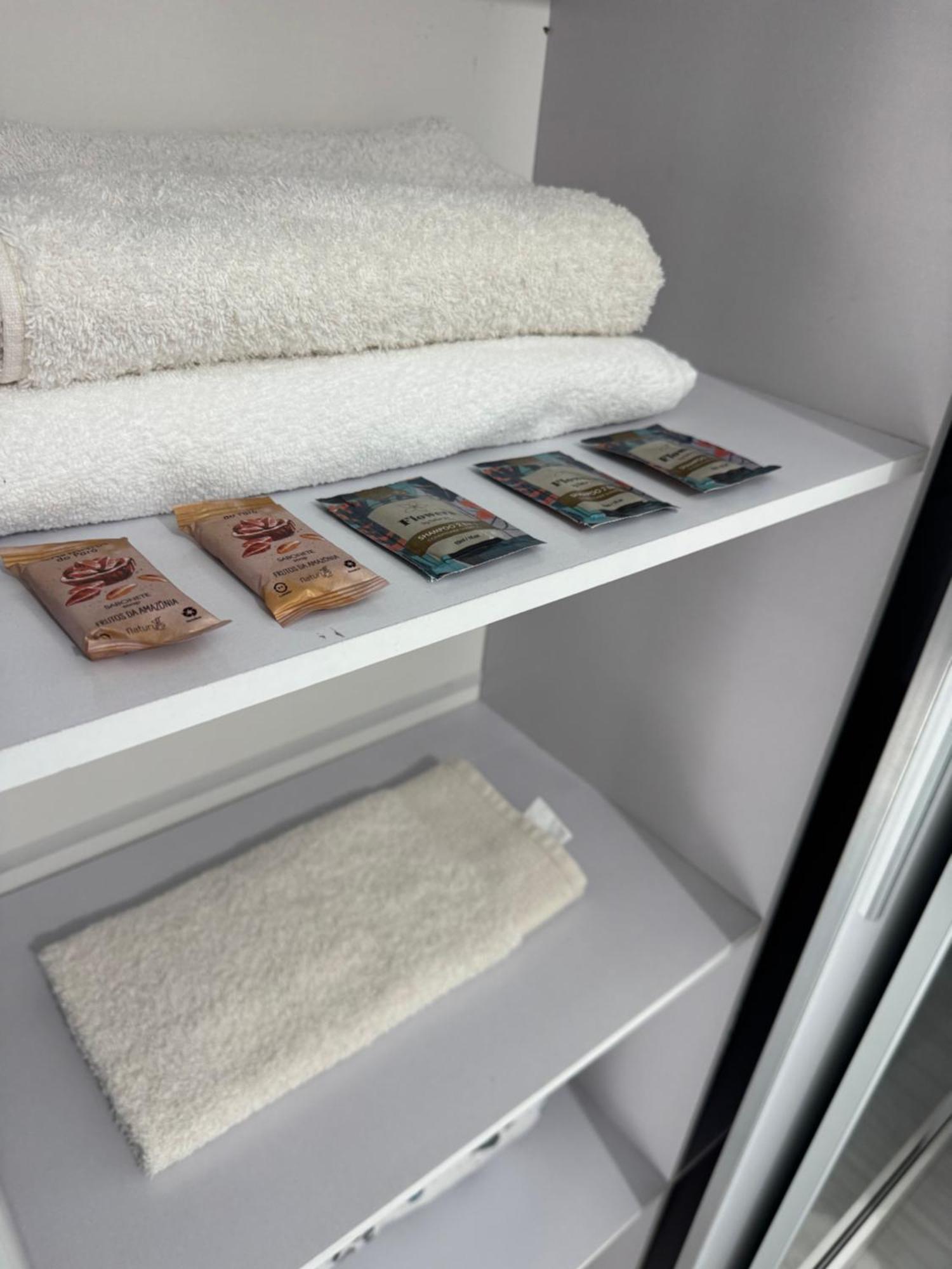Quarto Confortavel Com Tv, Ar E Sacada Vista Jardim Florianópolis Exteriör bild
